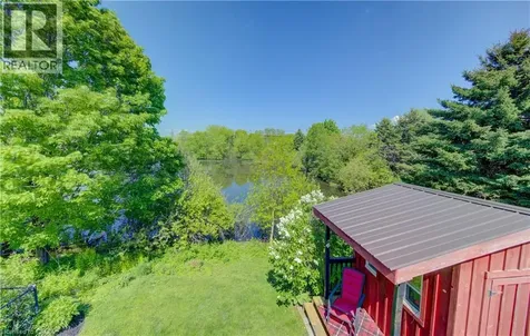 442 Sandbanks Crescent Waterloo ON N2V 2J1