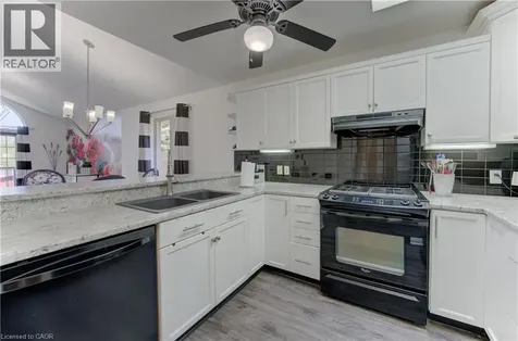 442 Sandbanks Crescent Waterloo ON N2V 2J1