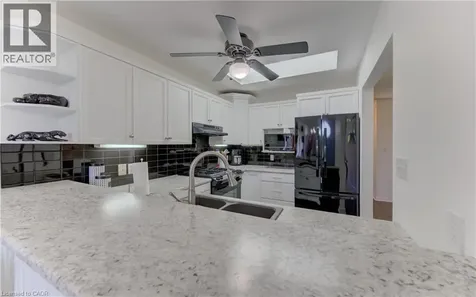 442 Sandbanks Crescent Waterloo ON N2V 2J1