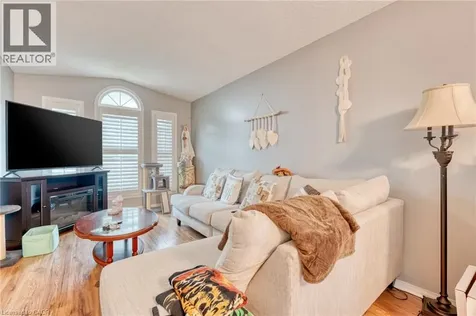 105 Delena Avenue South Hamilton ON L8K 3S8
