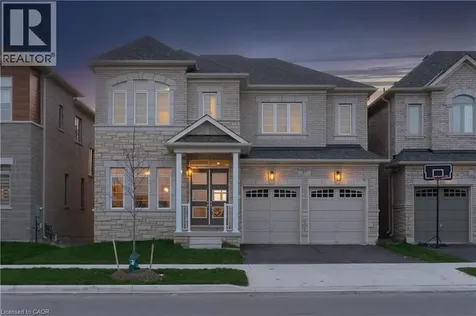 37 North Park Boulevard Oakville ON L6M 0W8