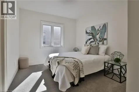 37 North Park Boulevard Oakville ON L6M 0W8