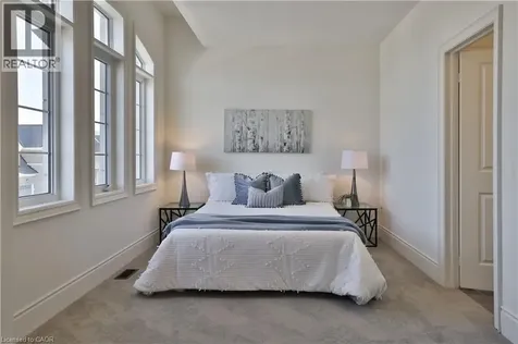 37 North Park Boulevard Oakville ON L6M 0W8