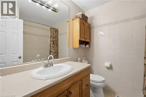 1526 Westminster Place Burlington ON L7P 2B5