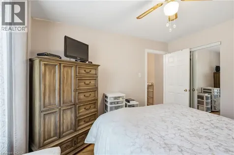 1526 Westminster Place Burlington ON L7P 2B5