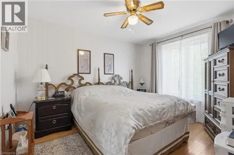 1526 Westminster Place Burlington ON L7P 2B5