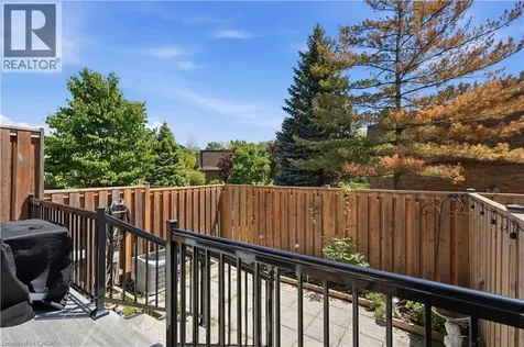 1526 Westminster Place Burlington ON L7P 2B5
