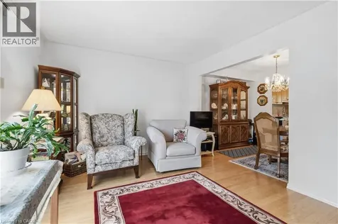 1526 Westminster Place Burlington ON L7P 2B5