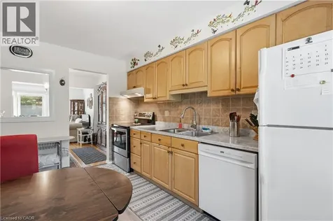 1526 Westminster Place Burlington ON L7P 2B5