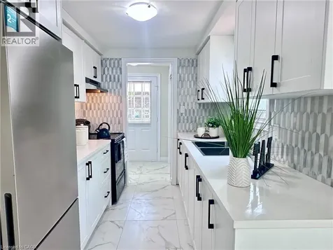 114 Wendy Court Kitchener ON N2A 3T3