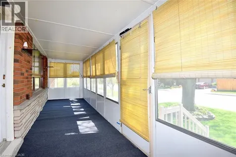 10 Alderney Avenue Hamilton ON L9A 2A5