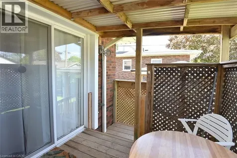10 Alderney Avenue Hamilton ON L9A 2A5