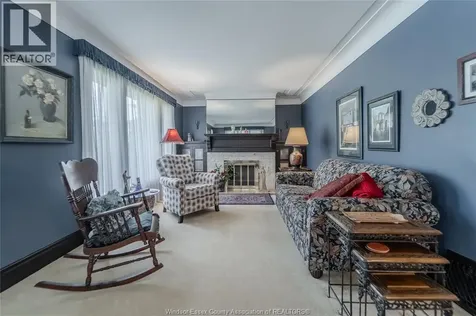6151 Wyandotte Street East Windsor ON N8S 1N4