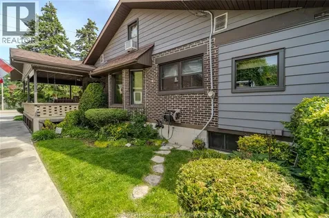 6151 Wyandotte Street East Windsor ON N8S 1N4