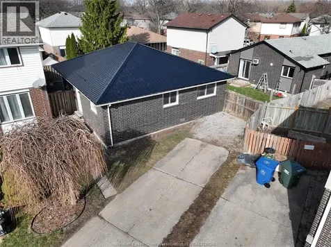 9190 Blencarn Court Windsor ON N8S 4L3