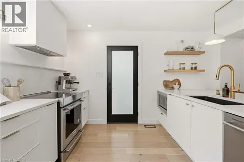 394 Rankin Drive Burlington ON L7N 2B5