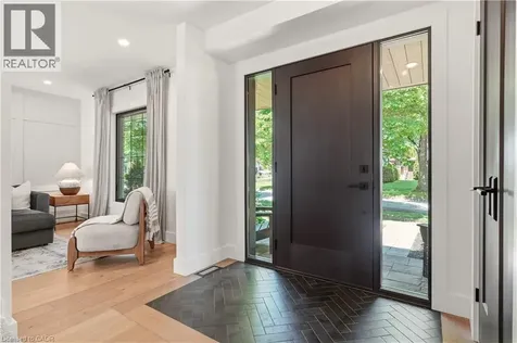 394 Rankin Drive Burlington ON L7N 2B5
