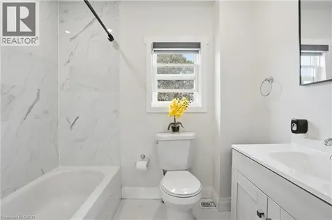 5773 Leonard Avenue Niagara Falls ON L2G 4R4