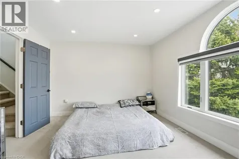 5773 Leonard Avenue Niagara Falls ON L2G 4R4