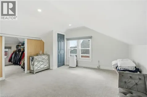 5773 Leonard Avenue Niagara Falls ON L2G 4R4