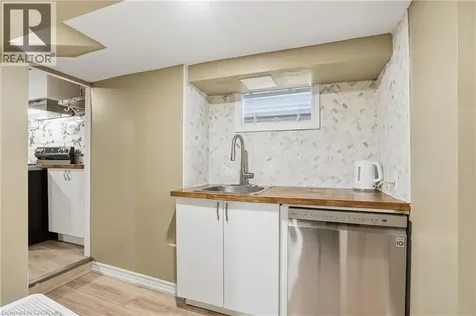 5773 Leonard Avenue Niagara Falls ON L2G 4R4