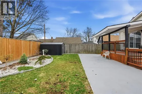 5773 Leonard Avenue Niagara Falls ON L2G 4R4
