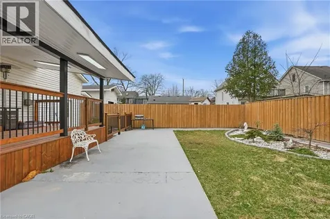5773 Leonard Avenue Niagara Falls ON L2G 4R4