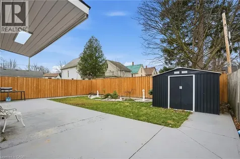 5773 Leonard Avenue Niagara Falls ON L2G 4R4
