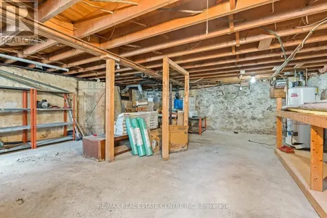 44 Willow Street South Halton Hills (ac Acton) ON L7J 2A2