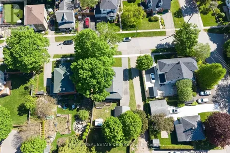 44 Willow Street South Halton Hills (ac Acton) ON L7J 2A2