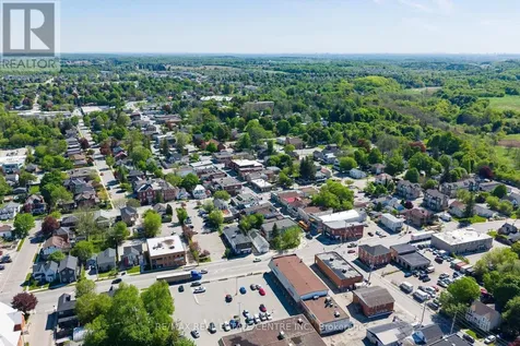 44 Willow Street South Halton Hills (ac Acton) ON L7J 2A2