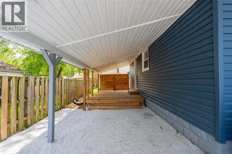 120 Selkirk Street Wallaceburg ON N8A 3X2
