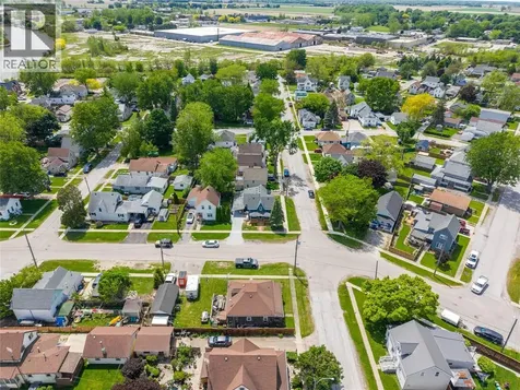 120 Selkirk Street Wallaceburg ON N8A 3X2