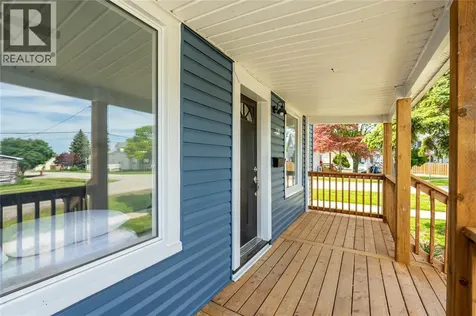120 Selkirk Street Wallaceburg ON N8A 3X2