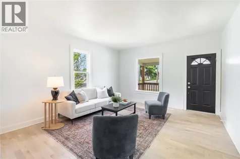120 Selkirk Street Wallaceburg ON N8A 3X2