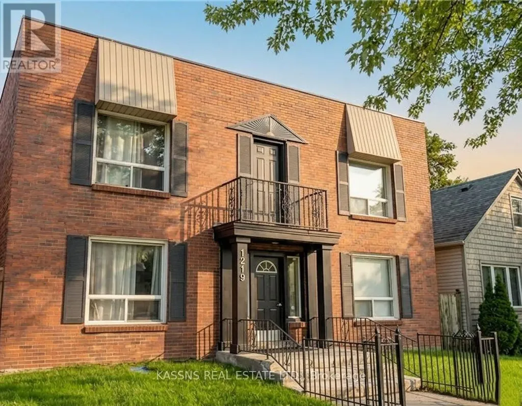 1219 Monmouth Road Windsor ON N8W 3M2