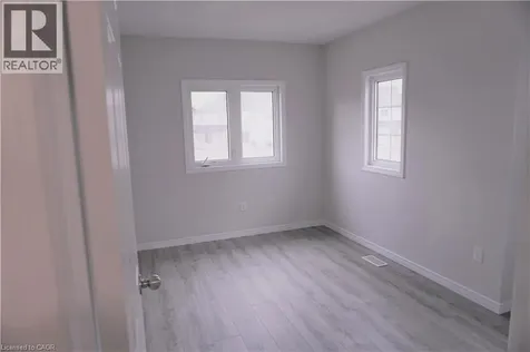 54 Netherwood Road Kitchener ON N2P 0E4