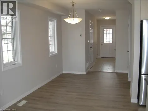 54 Netherwood Road Kitchener ON N2P 0E4