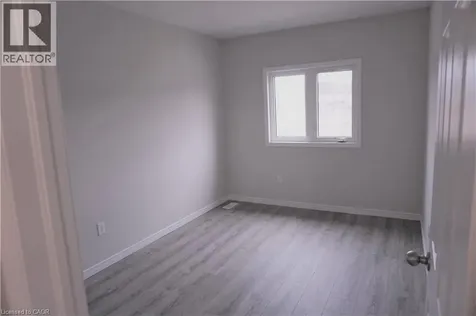 54 Netherwood Road Kitchener ON N2P 0E4