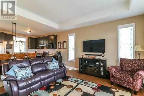 936 Jordeli Lane Midland ON L4R 0A6