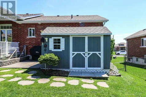 936 Jordeli Lane Midland ON L4R 0A6