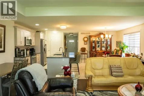 1115 Copeland Windsor ON N8P 0C6