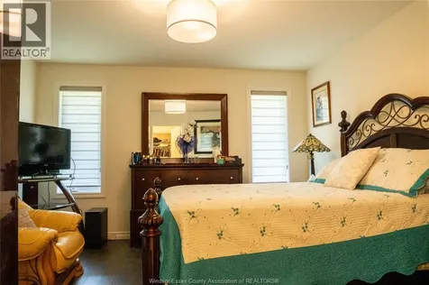 1115 Copeland Windsor ON N8P 0C6