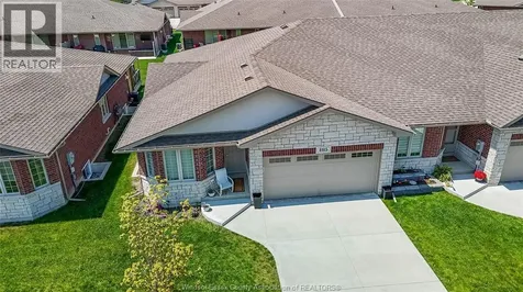 1115 Copeland Windsor ON N8P 0C6