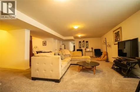 1115 Copeland Windsor ON N8P 0C6