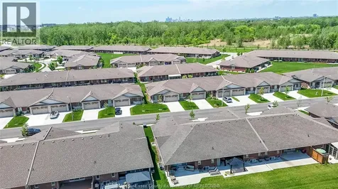 1115 Copeland Windsor ON N8P 0C6