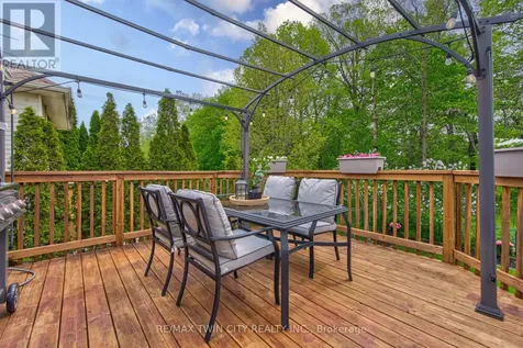 414 Woods Lane Cambridge ON N3H 5J4