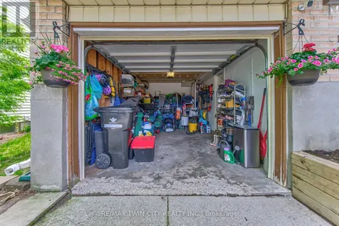414 Woods Lane Cambridge ON N3H 5J4