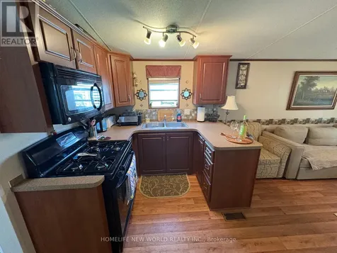 225 Platten Boulevard Scugog ON L9L 1B4