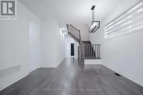 2809 Foxden Square Pickering ON L1X 0N8